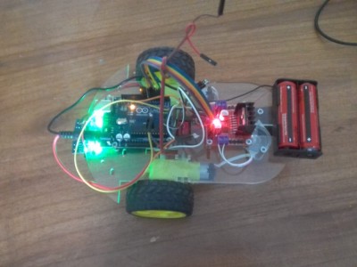 Robot Line Follower untuk Pembelajaran Robotika di SMK Muhammadiyah 2 Turi