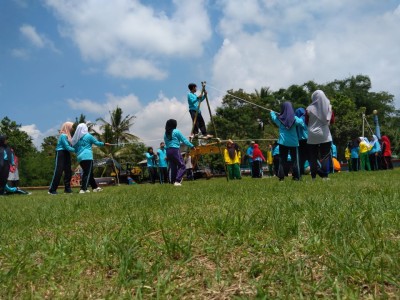Outbon SMK Muh 2 Turi